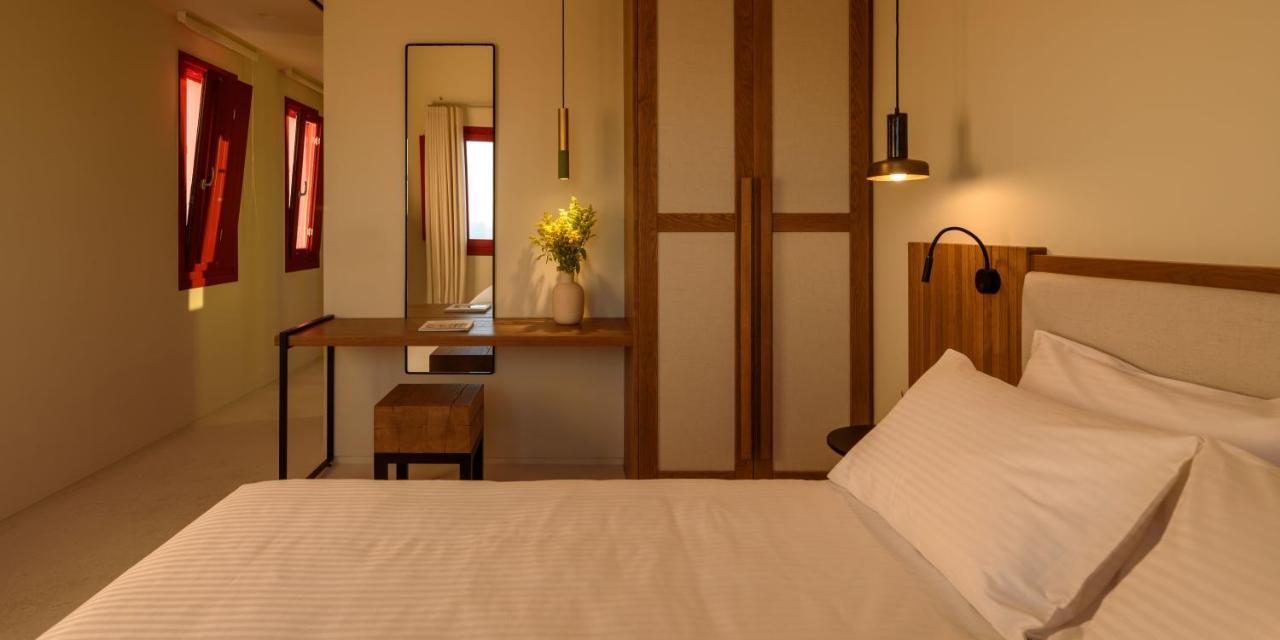 Potnia Theron Suites Akrotírion 외부 사진