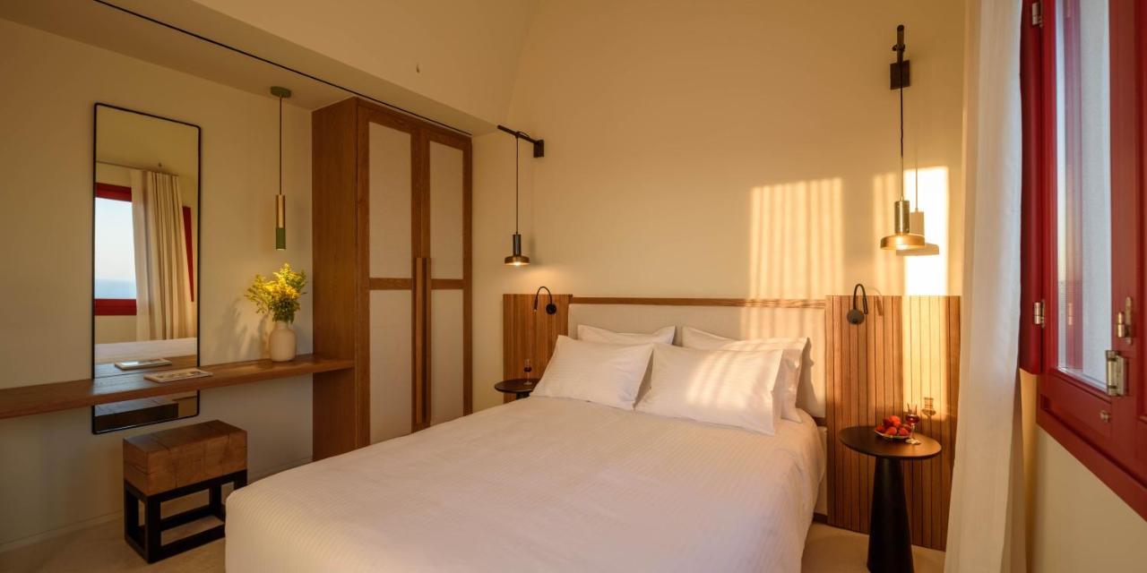 Potnia Theron Suites Akrotírion 외부 사진